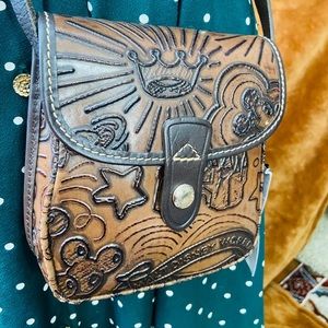 Dooney & Bourke x Disney Sketch Crossbody